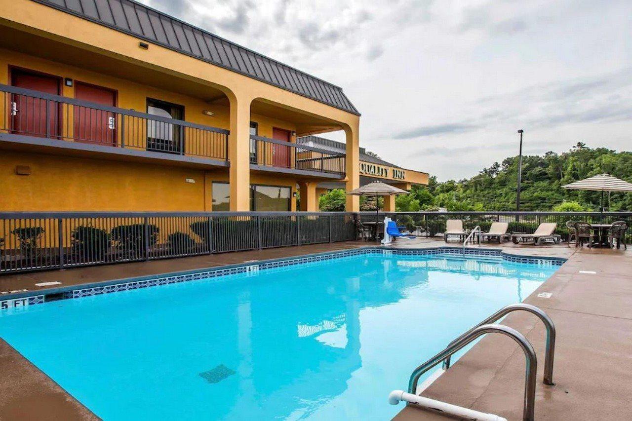 Quality Inn Airport - Southeast Irondale Экстерьер фото