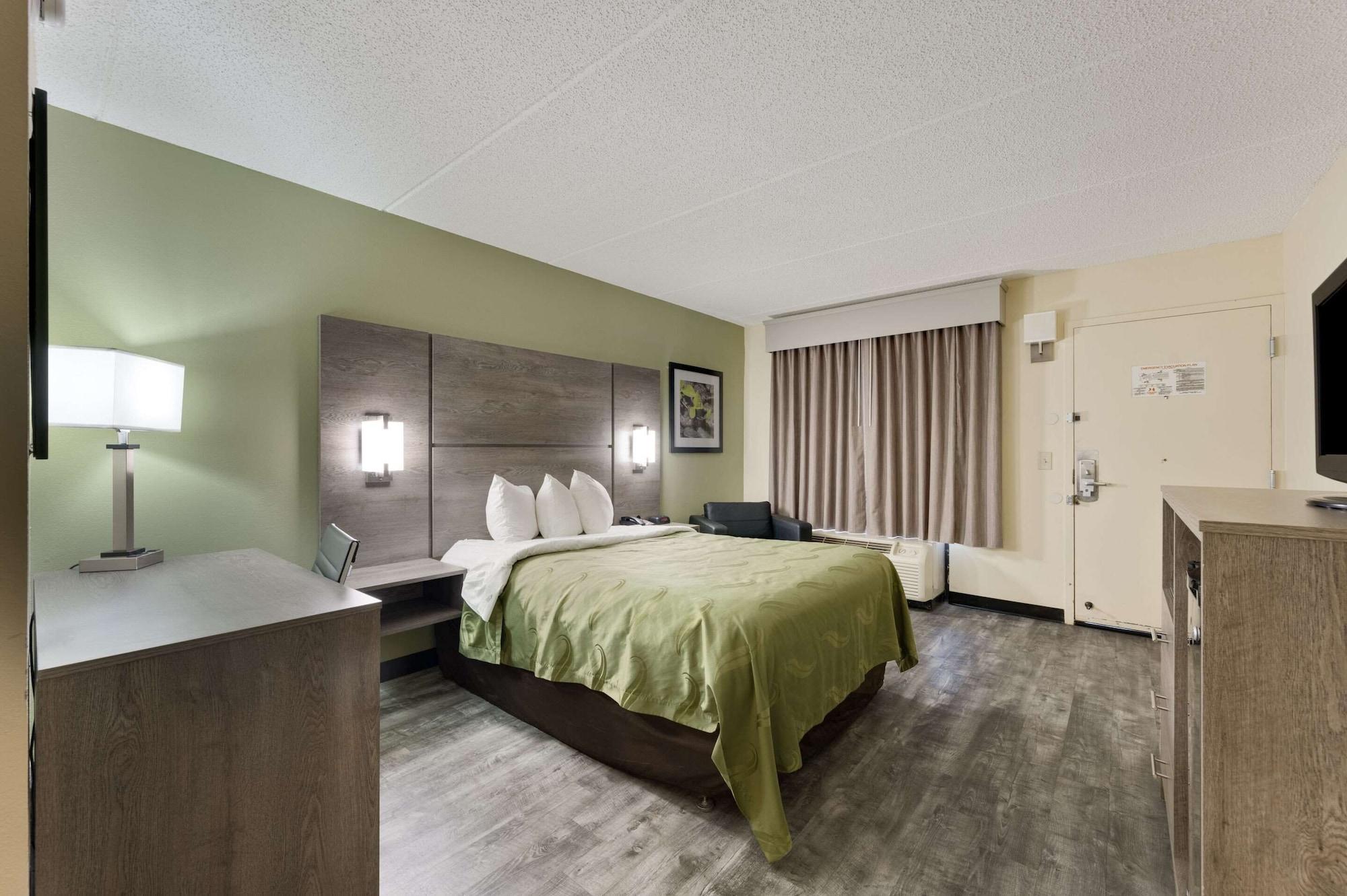 Quality Inn Airport - Southeast Irondale Экстерьер фото