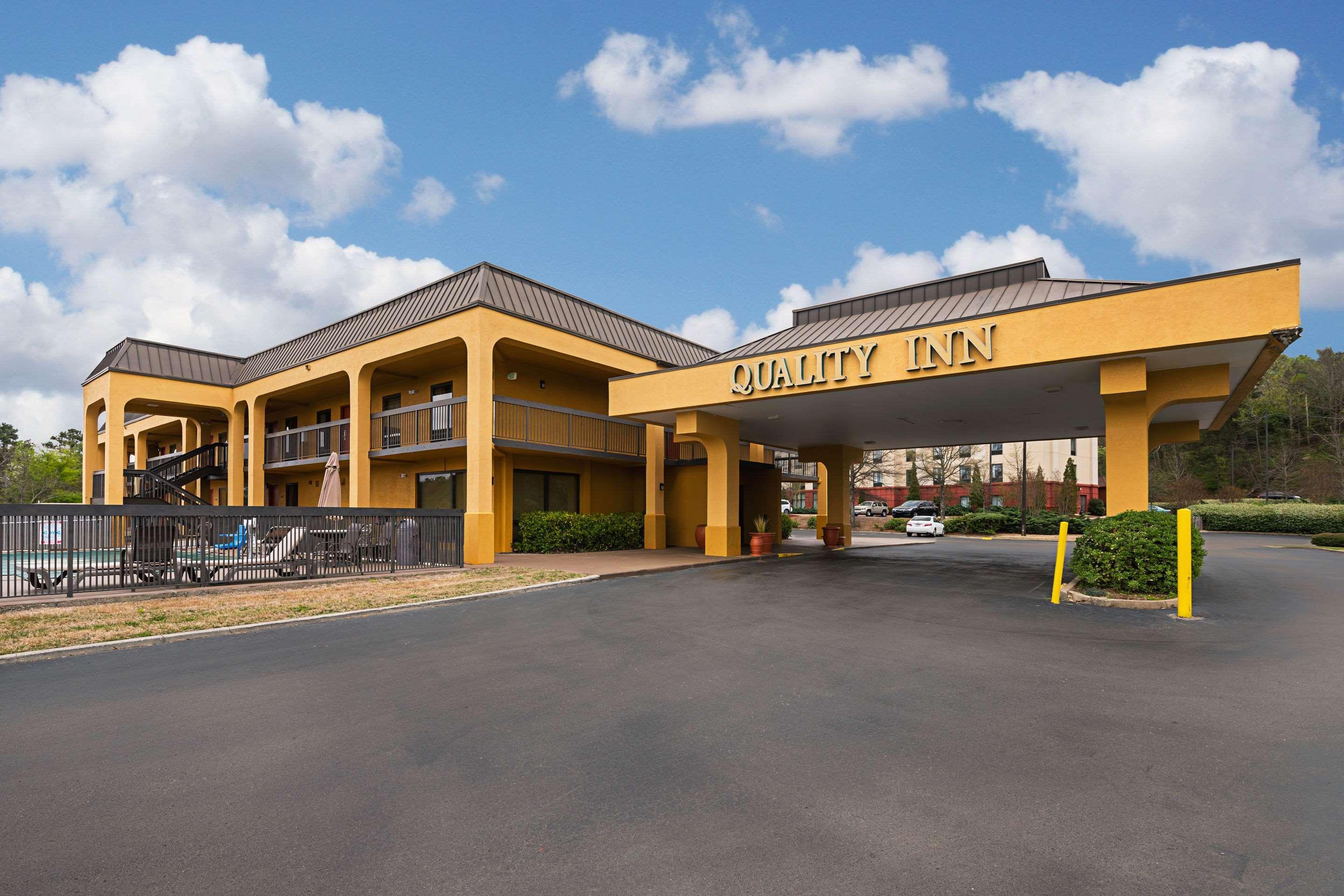 Quality Inn Airport - Southeast Irondale Экстерьер фото