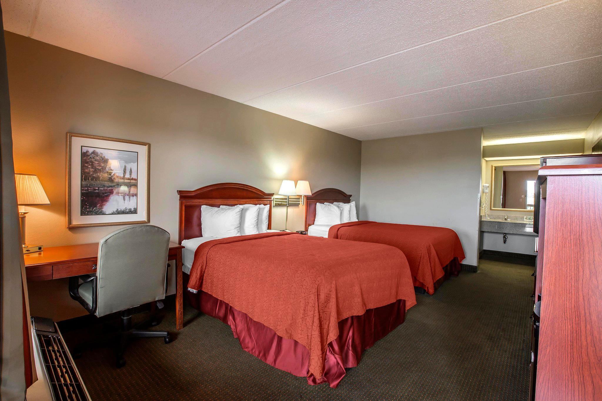 Quality Inn Airport - Southeast Irondale Экстерьер фото