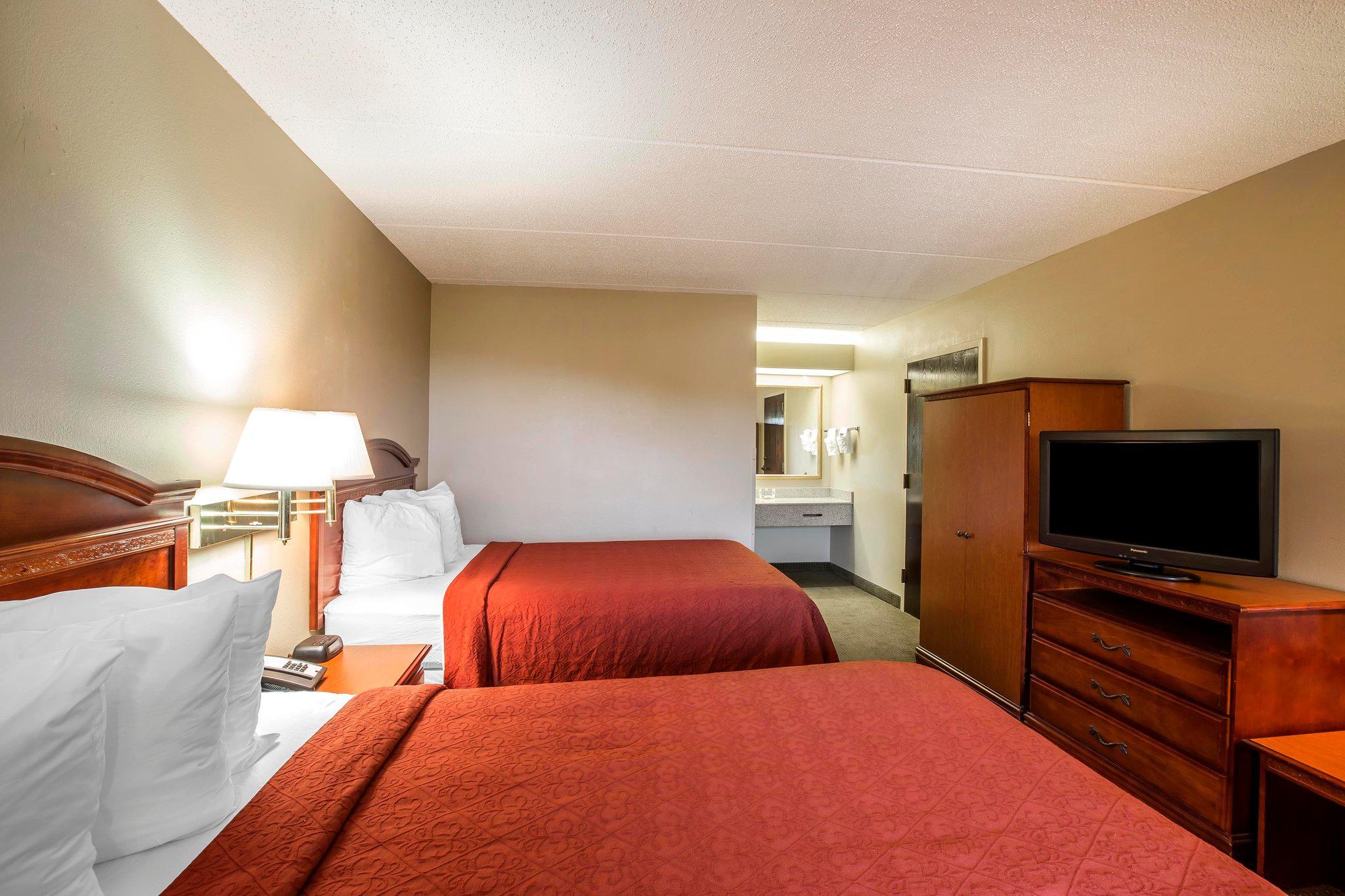 Quality Inn Airport - Southeast Irondale Экстерьер фото