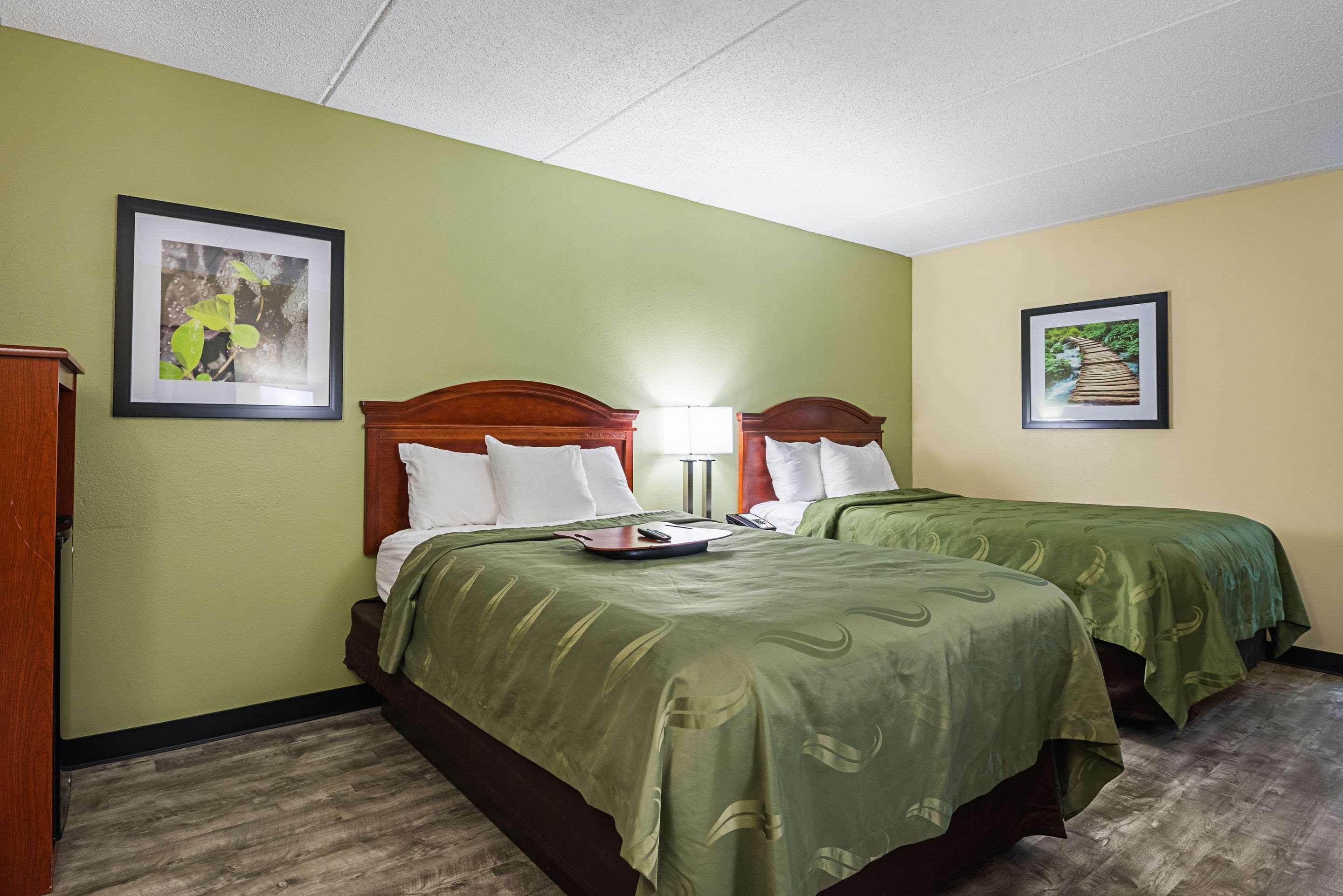 Quality Inn Airport - Southeast Irondale Экстерьер фото