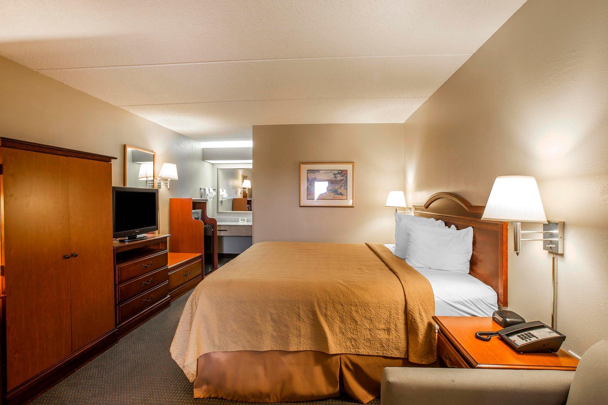 Quality Inn Airport - Southeast Irondale Экстерьер фото