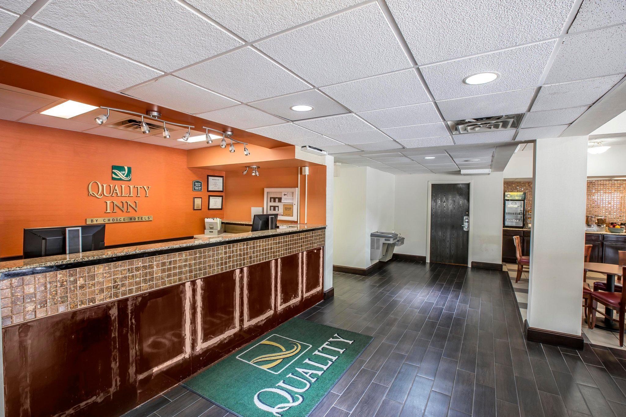 Quality Inn Airport - Southeast Irondale Экстерьер фото