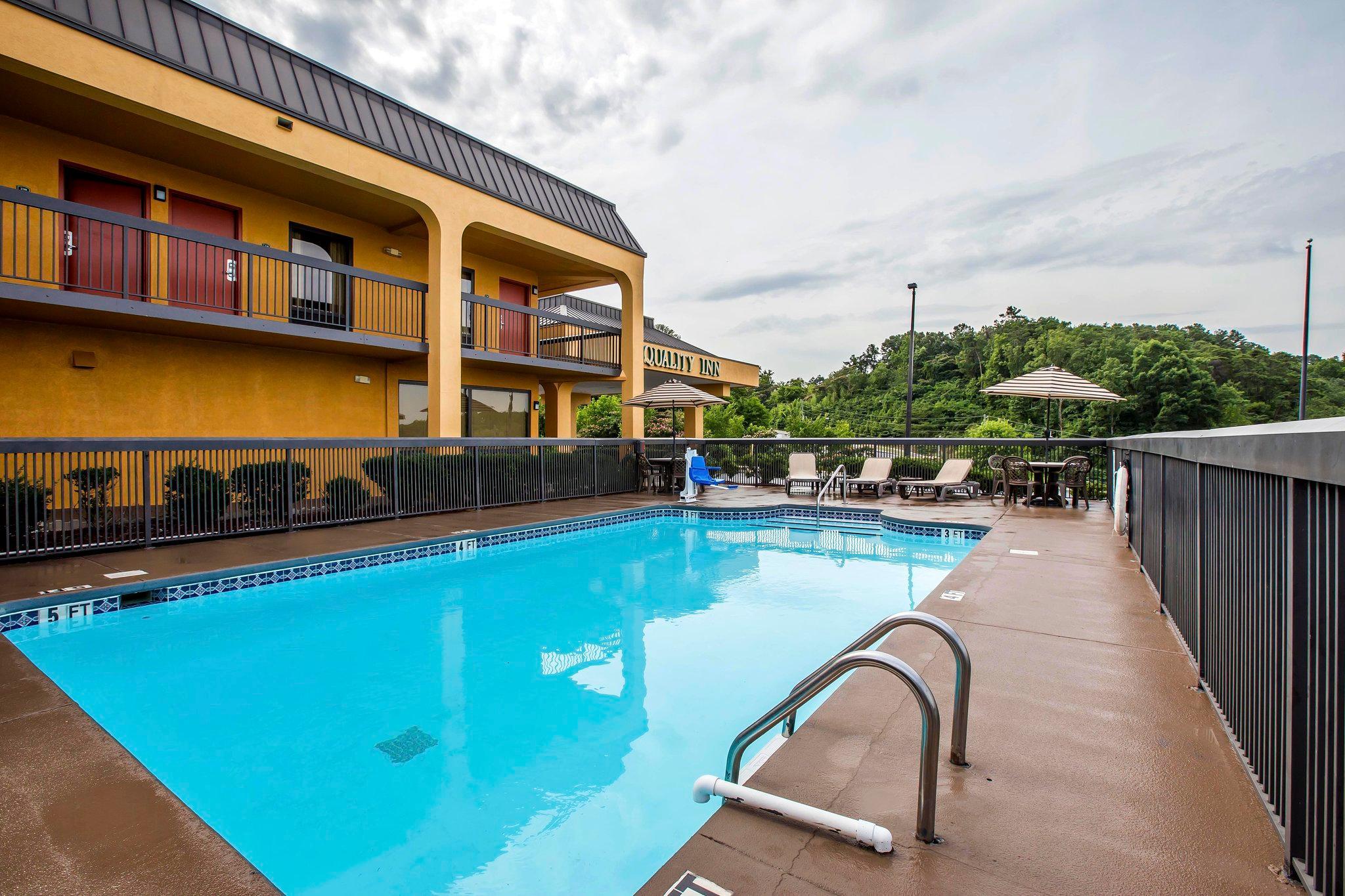 Quality Inn Airport - Southeast Irondale Экстерьер фото