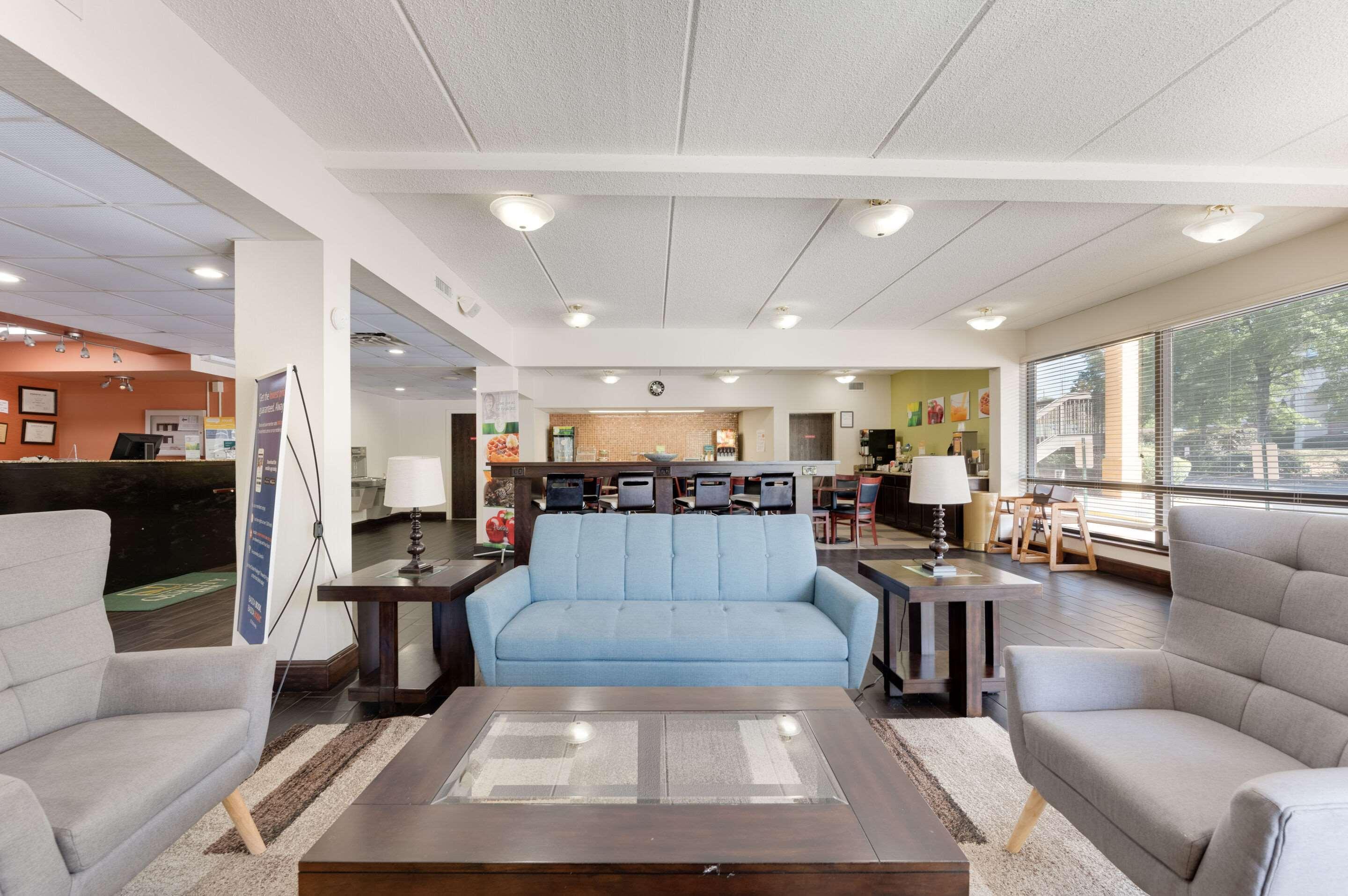 Quality Inn Airport - Southeast Irondale Экстерьер фото